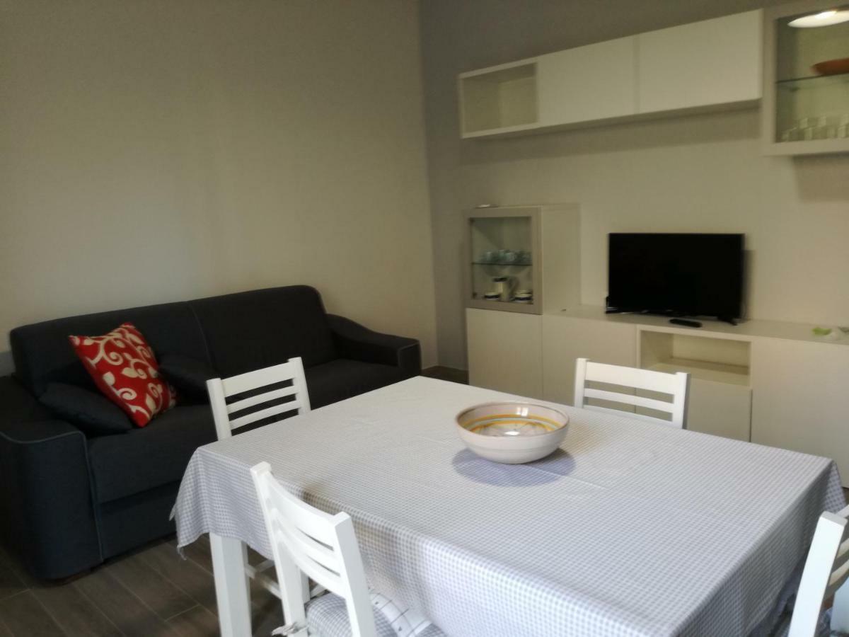 אבולה Appartamento Valeria Zona Mare מראה חיצוני תמונה